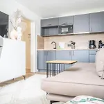 Johouse Apartment 14